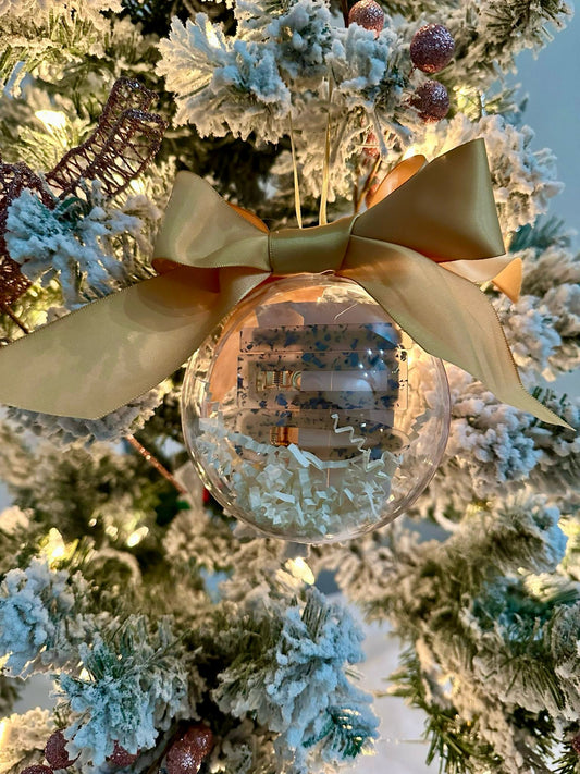 Christmas Ornaments / Ornements de Noël - Clip