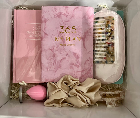 The Fashionista Gift Box- PINK